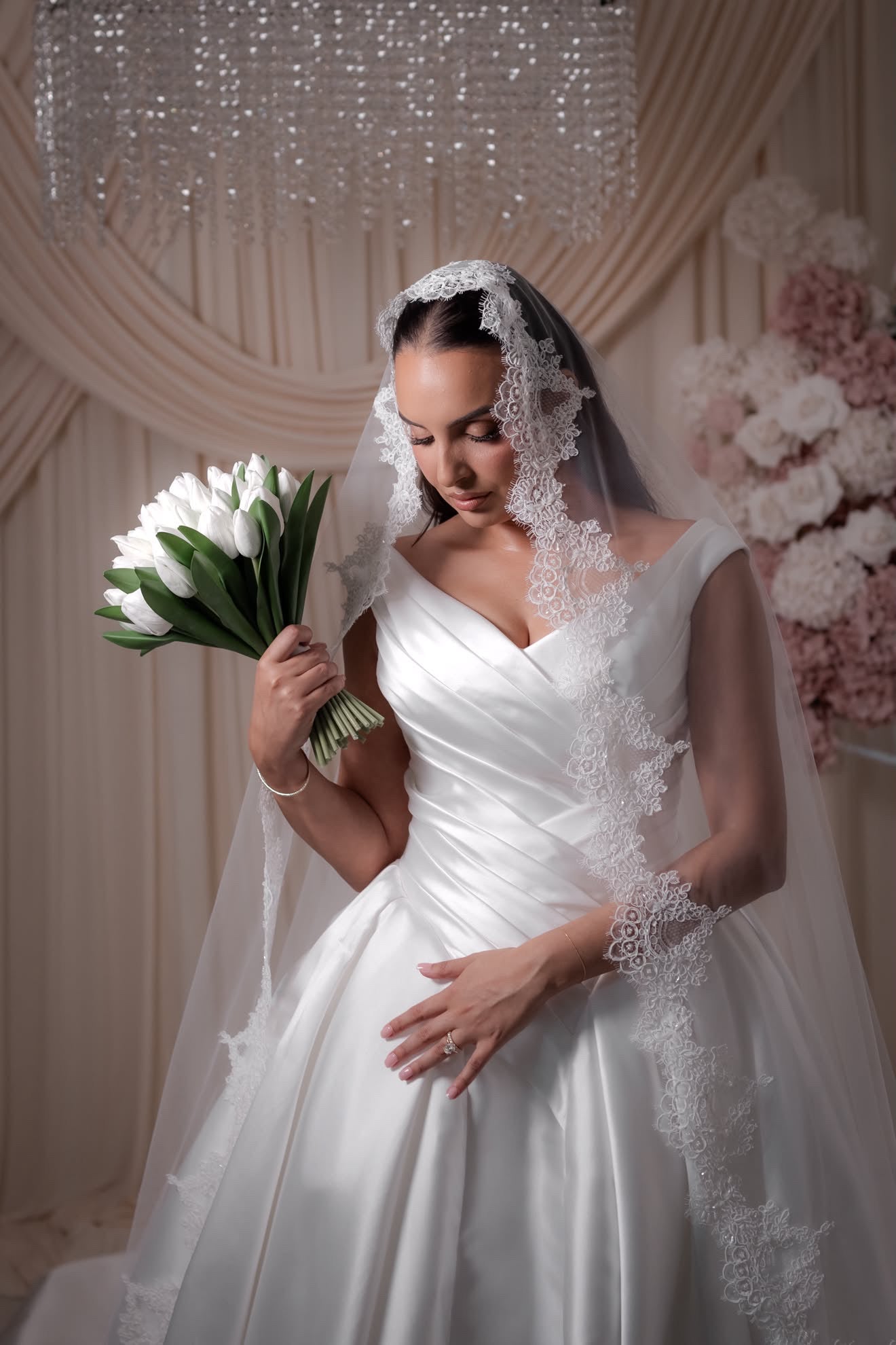 SERENA VEIL