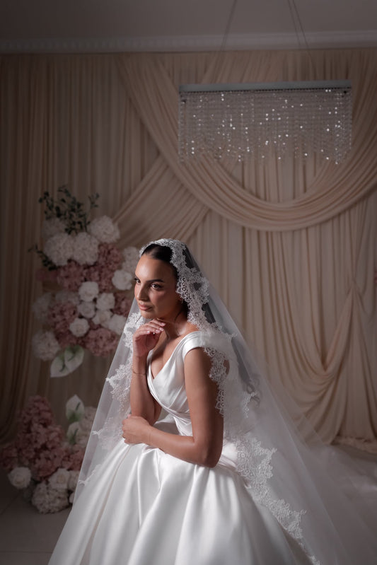 SERENA VEIL