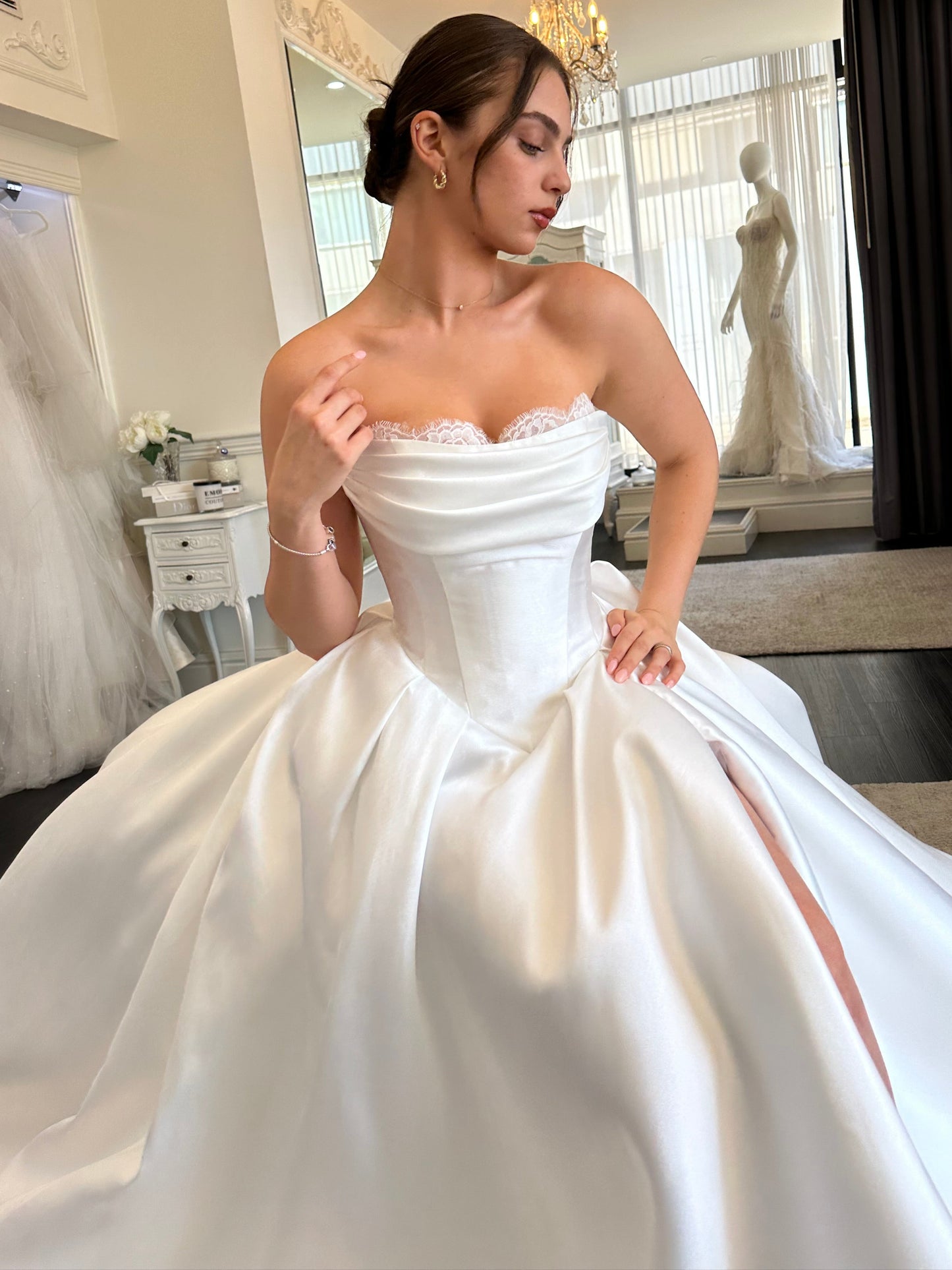VICTORIA GOWN