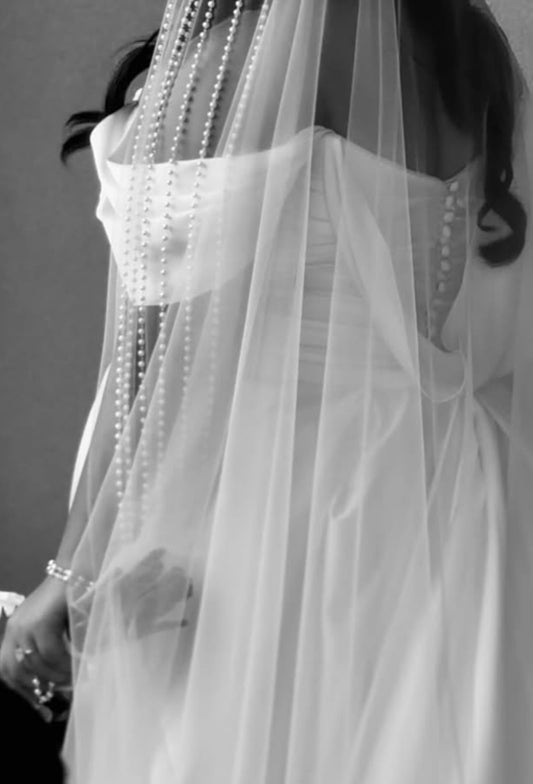 CELINE MANTILLA VEIL